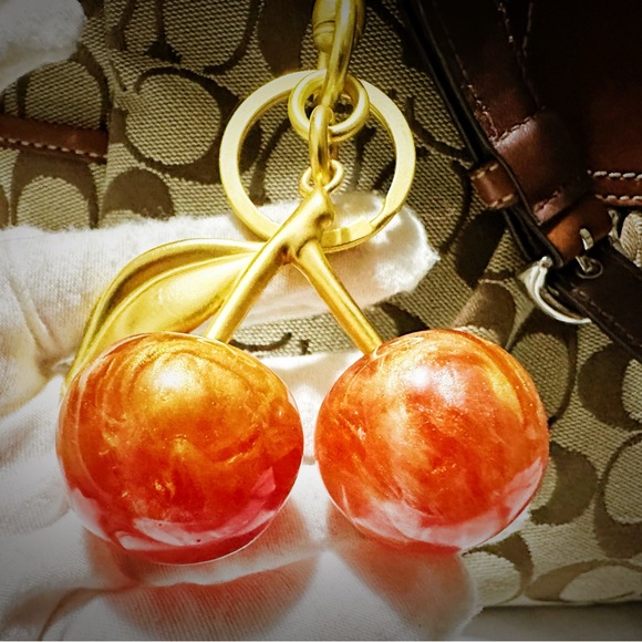 Vintage Coach Signature Brown and Tan Shoulder Bag - Picture 3 of 16